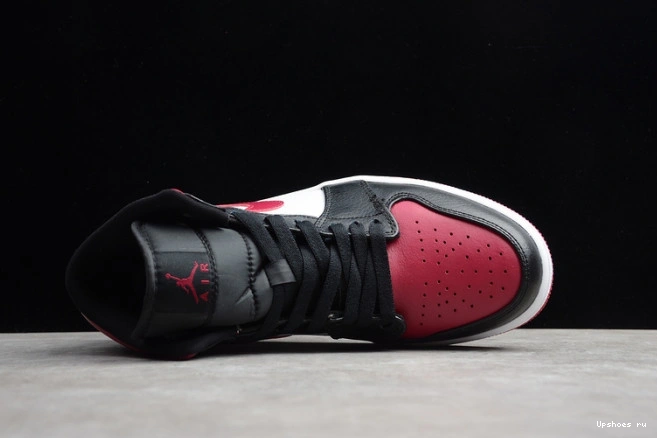 554724-066 Bred Mid  Jordan Toe Air 1 0818